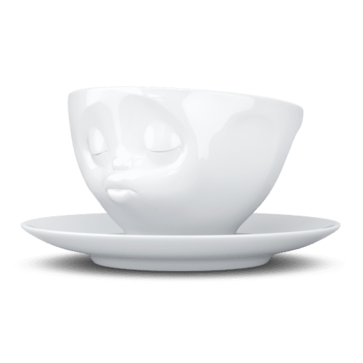 Cup and saucer Kissing