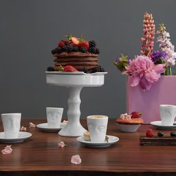 Porcelain mug