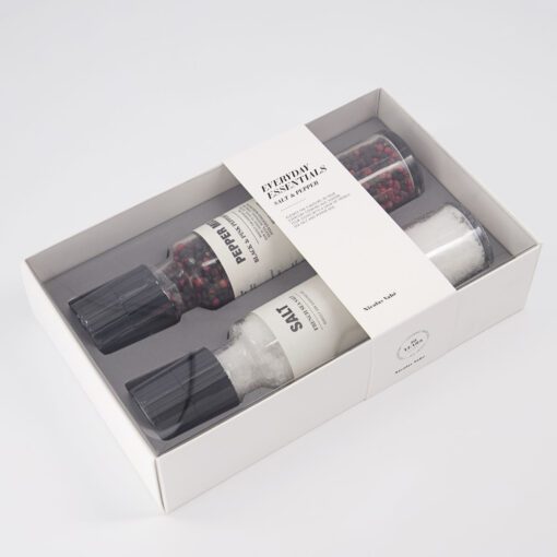 Salt and pepper kit