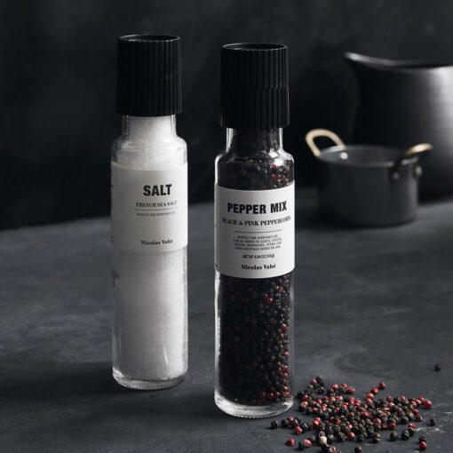 Salt and pepper kit