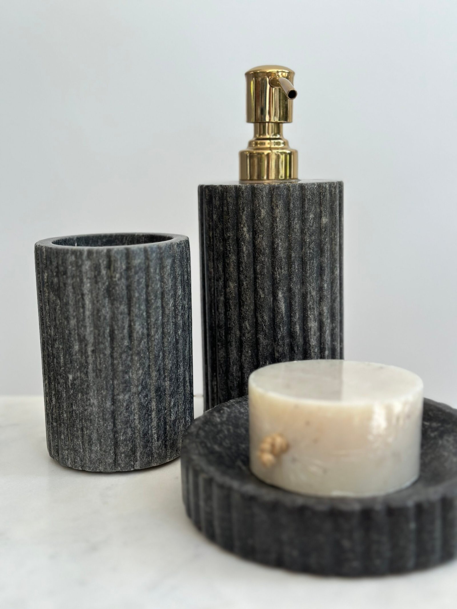 Dantų šepetėlių laikiklis, Eliana